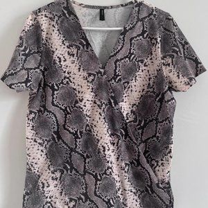 WOMEN WRAP TOP V-NECK